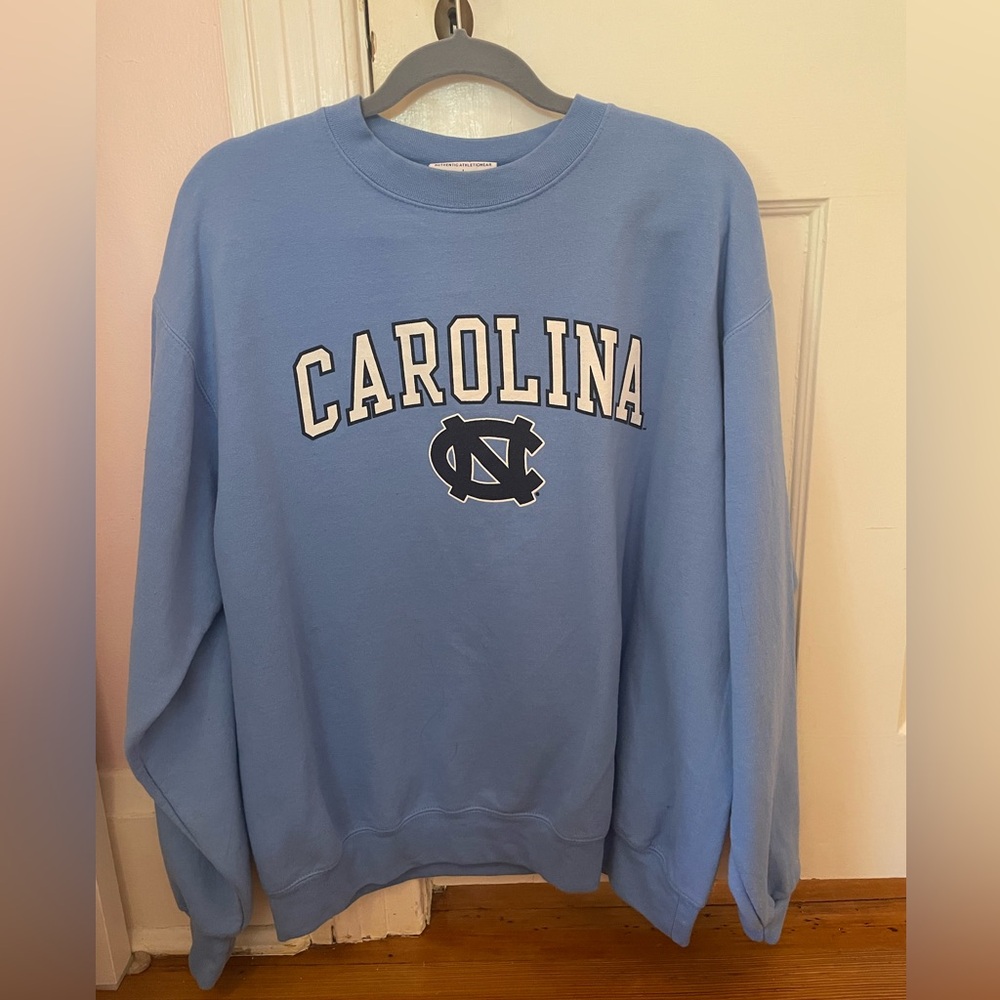 UNC sweatshirt